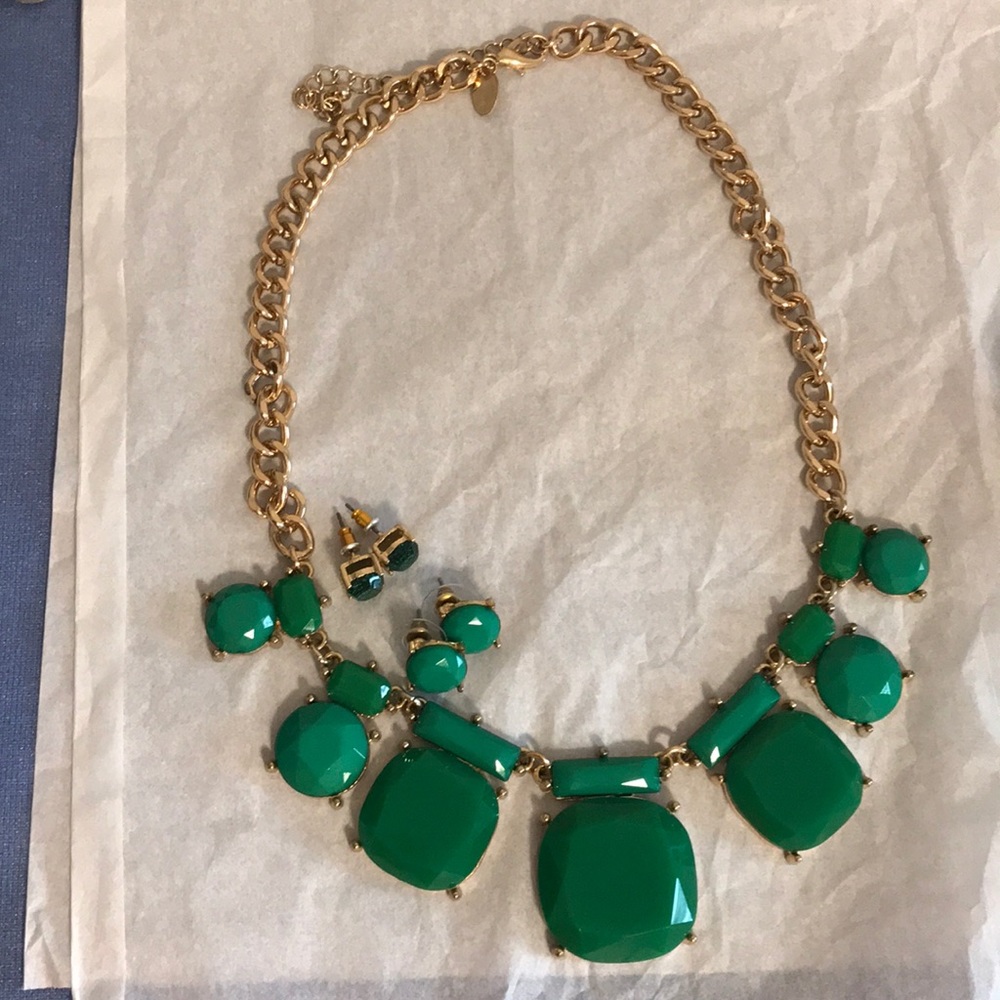 Necklace/ Earrings